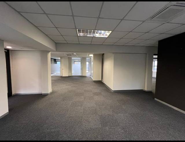 OFFICE PROPERTY TO RENT IN MONTROSE